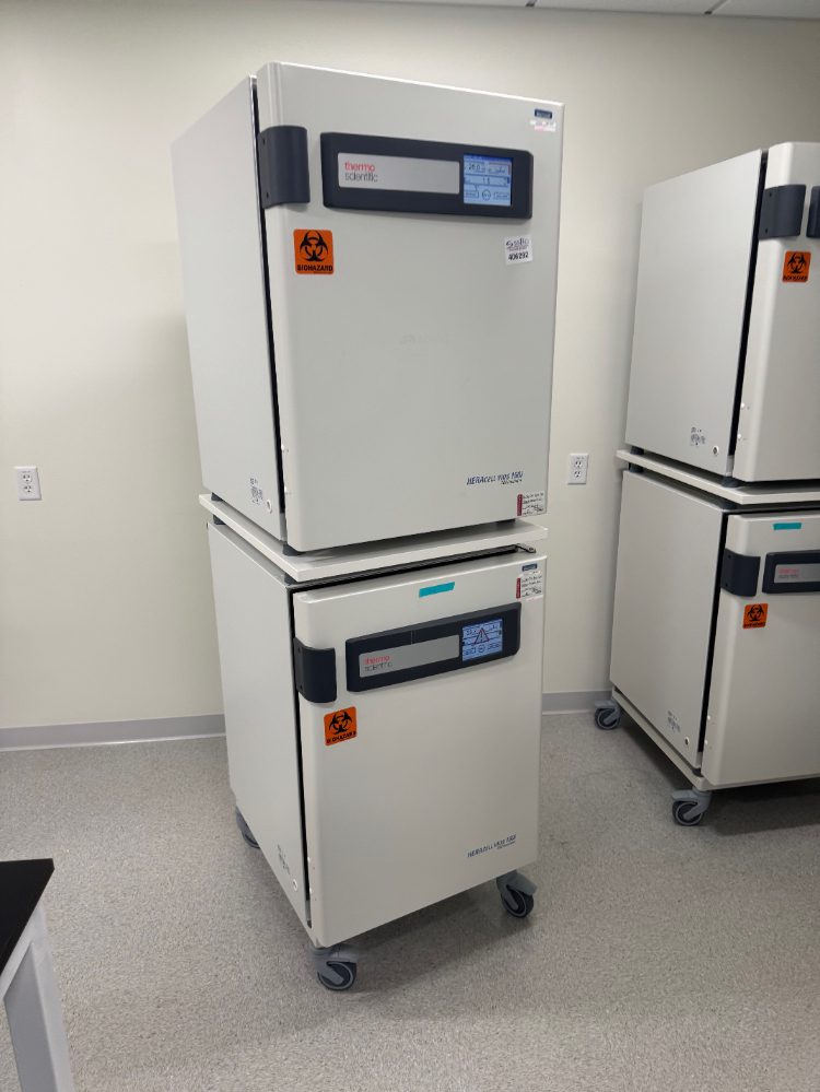Image of Thermo HERAcell Vios 160i Double Stack CO2 Incubator